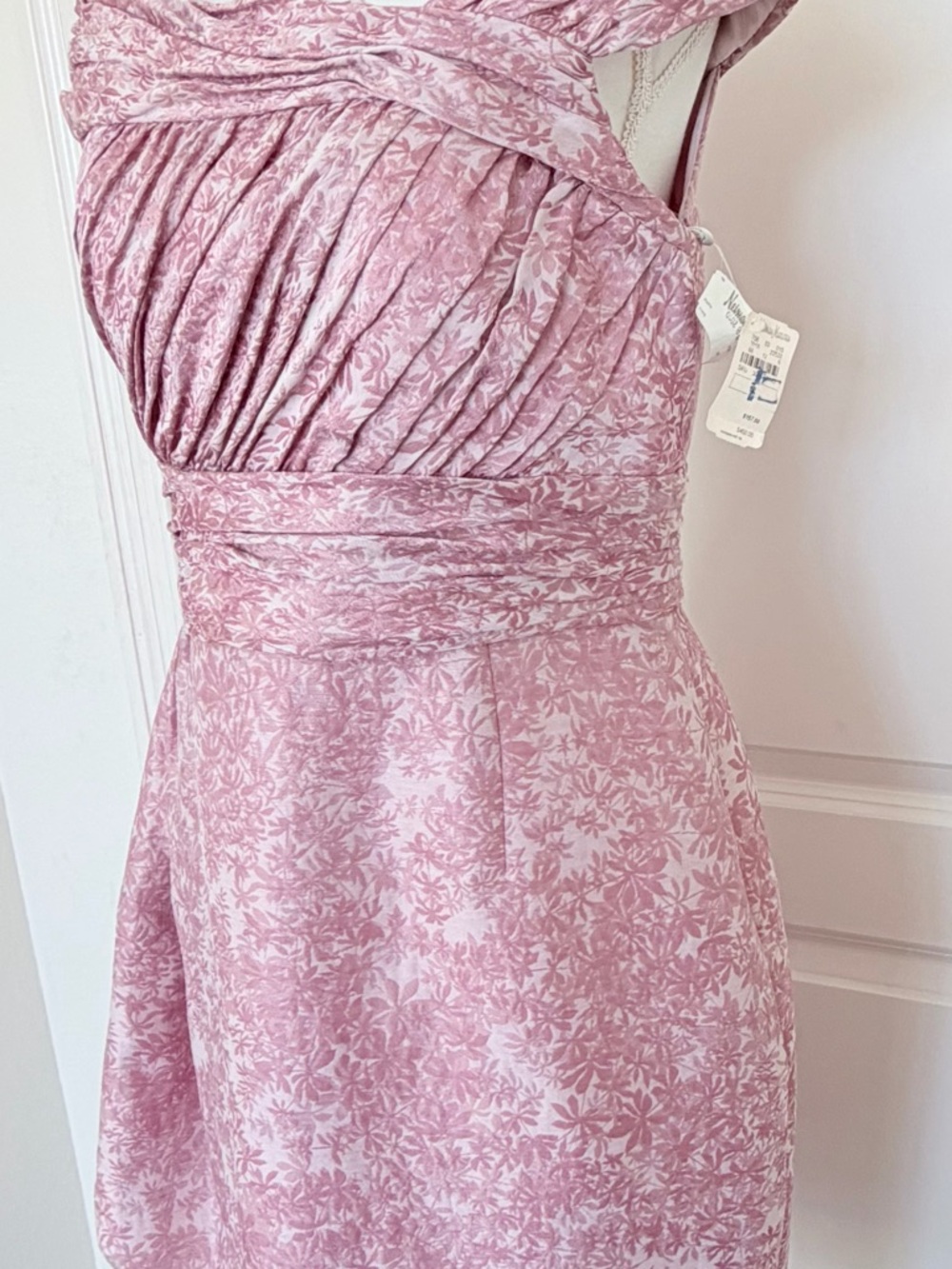 Kay Unger New York Off-the-Shoulder Pleated Floral Jacquard Dress - Pink Size 12 - Picture 5 of 16